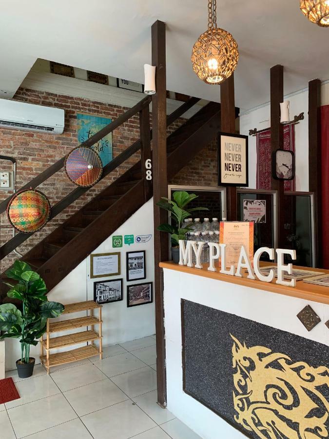 My Place Hotel & Lodge Кучинг Екстериор снимка