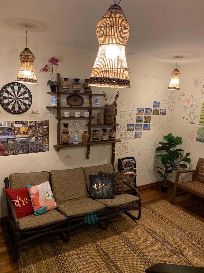 My Place Hotel & Lodge Кучинг Екстериор снимка