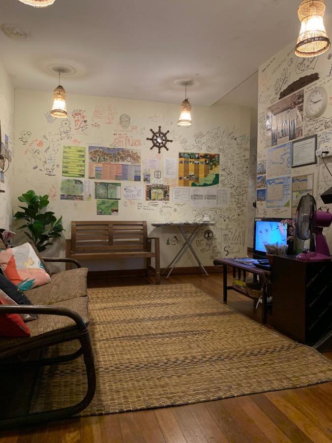 My Place Hotel & Lodge Кучинг Екстериор снимка