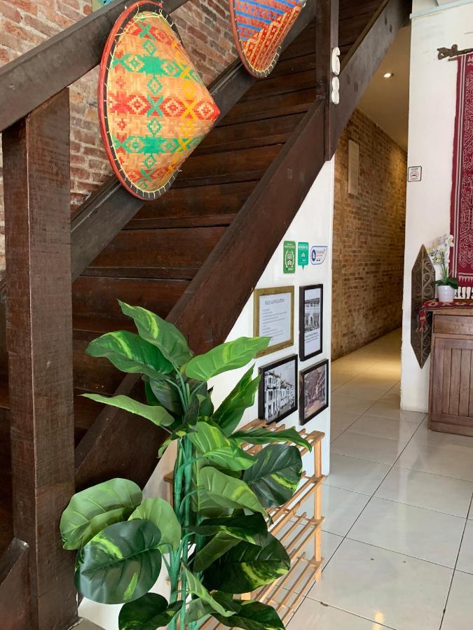My Place Hotel & Lodge Кучинг Екстериор снимка