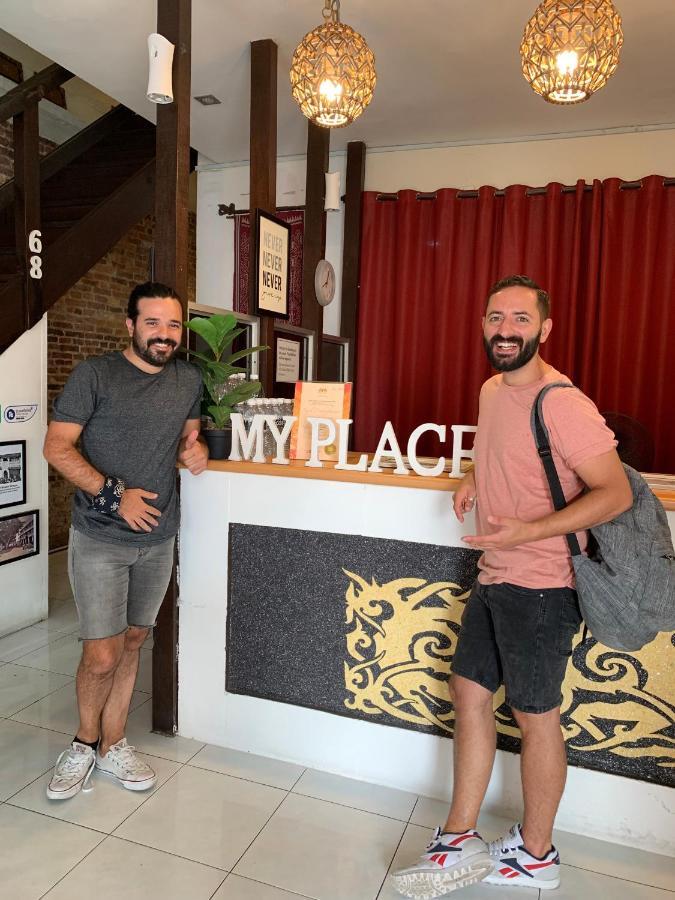 My Place Hotel & Lodge Кучинг Екстериор снимка